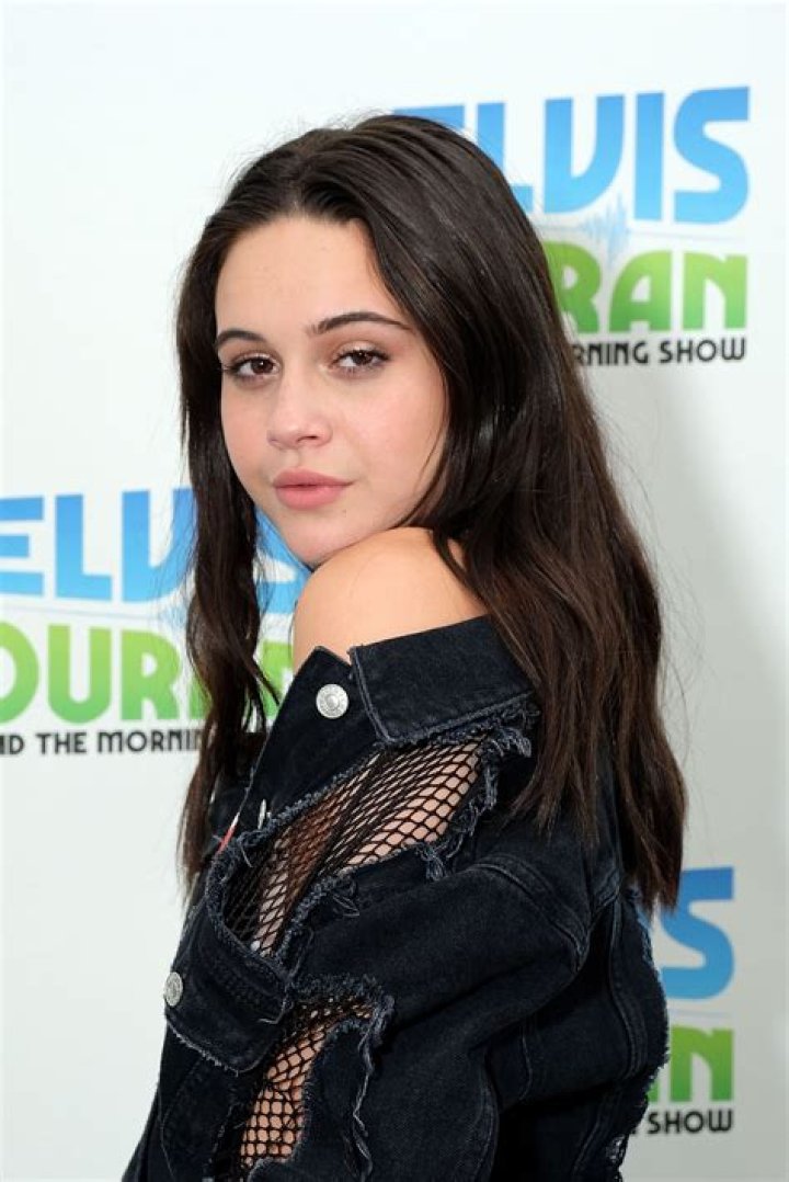 Beatrice Bijoux Height, Weight, Net Worth, Age, Birthday, Wikipedia, Who, Nationality, Biography