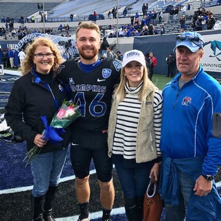 Jake Elliott Parents Diane And Bruce- Sister Karen
