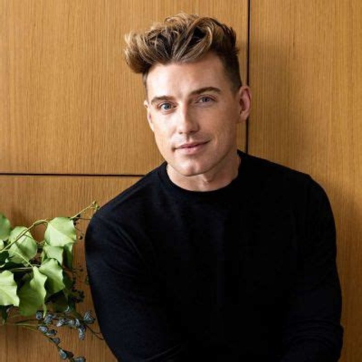 Jeremiah Brent Biography, Age, Height, Wife, Net Worth, Family ·