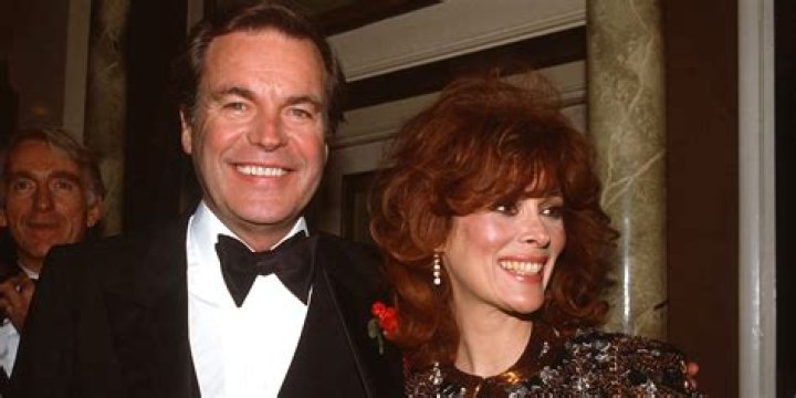 Jill St. John – Bio, Wife, Age, Height, Net Worth, Family, Other Facts