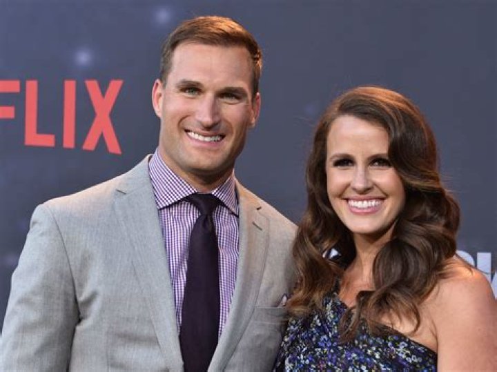 Kirk Cousins ​​– Biography, Wife (Julie Hampton), Children, Age, Height, Salary, Net Worth