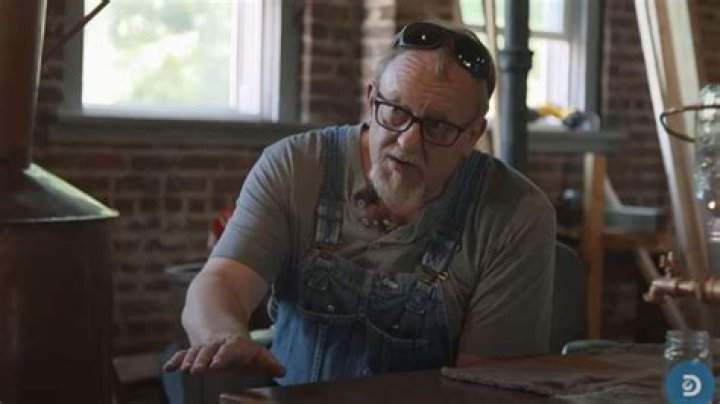 Know Moonshiners Eric Manes aka Digger Age, Net Worth, Job | - Pop Gossip News