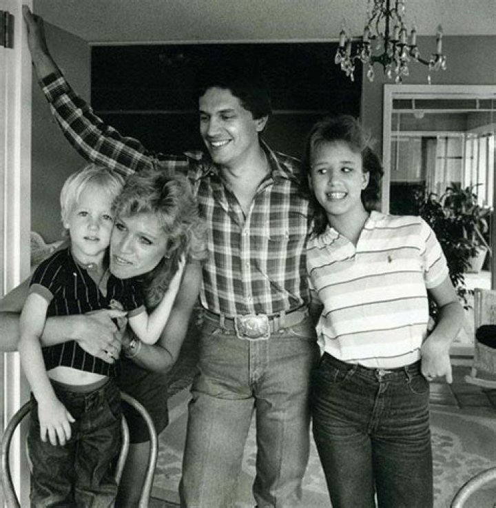 Norma Strait – Bio, Age, Kids, Facts About George Strait’s Wife