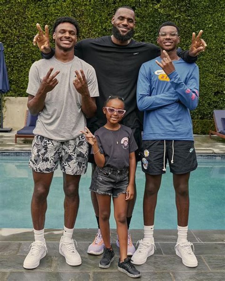 Stephen Smith Sister Carmen Smith Feud With LeBron James