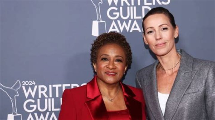 Wanda Sykes' Wife's Smoking Habits Revealed