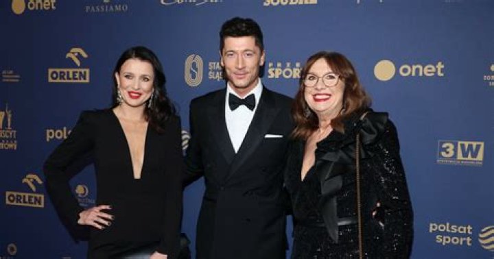 Who Is Robert Lewandowski S Mother Iwona Lewandowska